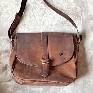 Cuero Distressed Brown Leather Crossbody Messenger Bag Full Grain Handmade
